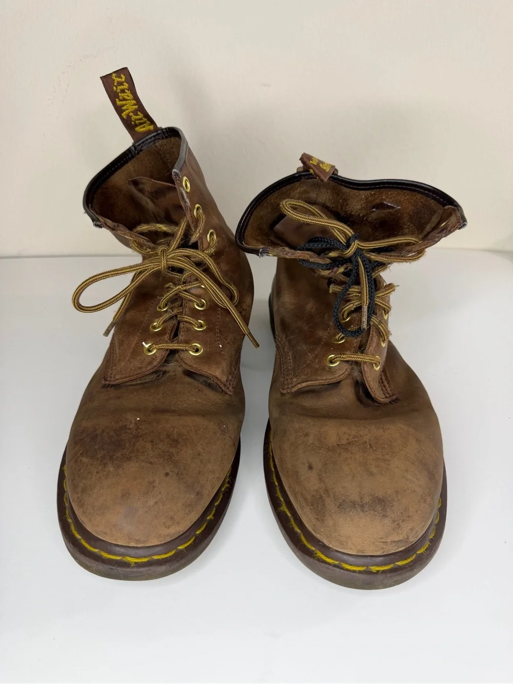 Dr. Martens durable brown